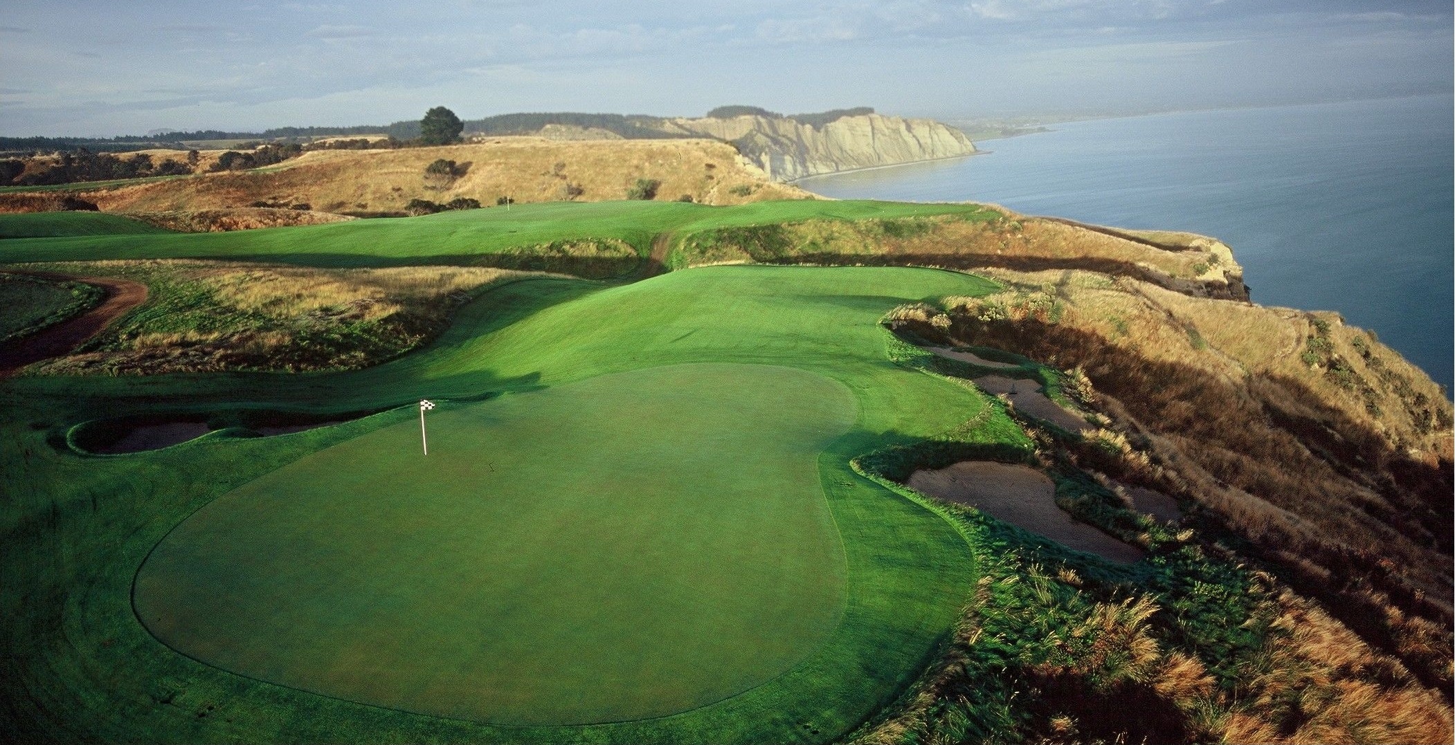 Golf Course at Cape Kidnappers, New Zealand ©Farm at Cape Kidnappers