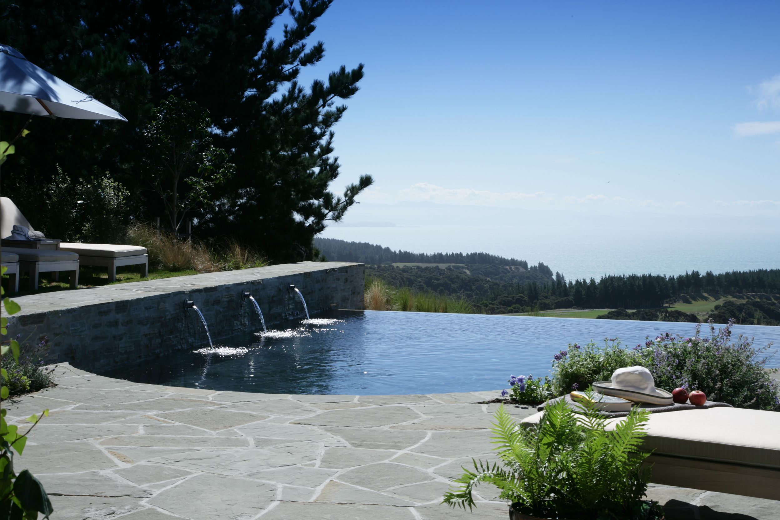 Infinity Pool at Cape Kidnappers, New Zealand ©Farm at Cape Kidnappers